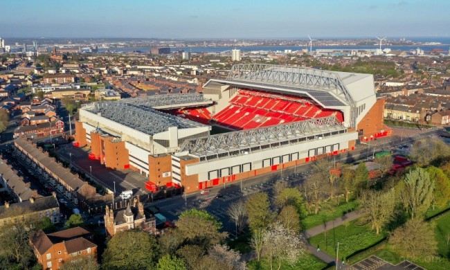 记者：费内巴切有意在冬窗引进罗马前锋多夫比克（记者曝费内巴切盯上罗马前锋多夫比克，计划冬窗引进）