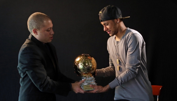 爱德华兹联手欧文！从哈登加兰再到莫兰特，华子指定自己冲冠搭档（爱德华兹敲定冲冠拍档：辗转哈登、加兰、莫兰特，最终牵手欧文）