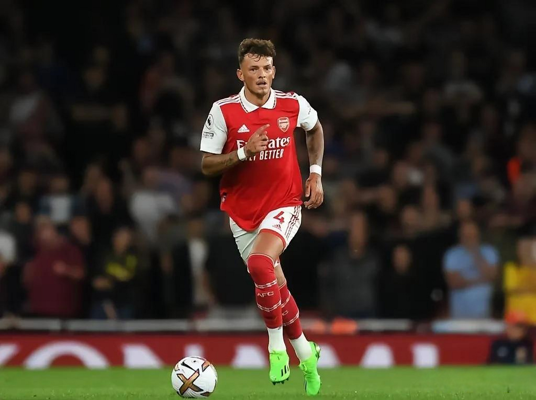 0-0，32岁曼城旧将埃德森神扑救险，穆帅前东家无缘欧联3连胜（0-0！32岁曼城旧将埃德森神扑化险，穆帅旧主无缘欧联三连胜）