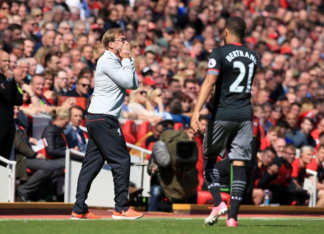 足球报：郑智接手西海岸帅位的可能性最大，但尚未最后敲定（足球报：郑智最有望出任西海岸主帅，尚待最终确认）