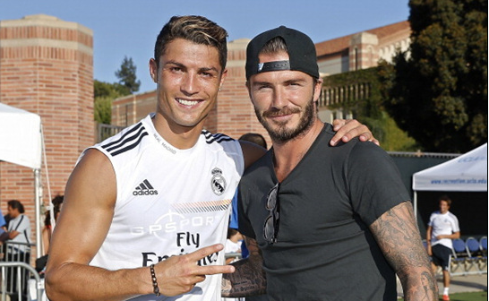 名记：曼联密切关注伯恩茅斯中场斯科特，以备将来可能转会（权威记者：曼联紧盯伯恩茅斯中场斯科特，为日后转会做准备）