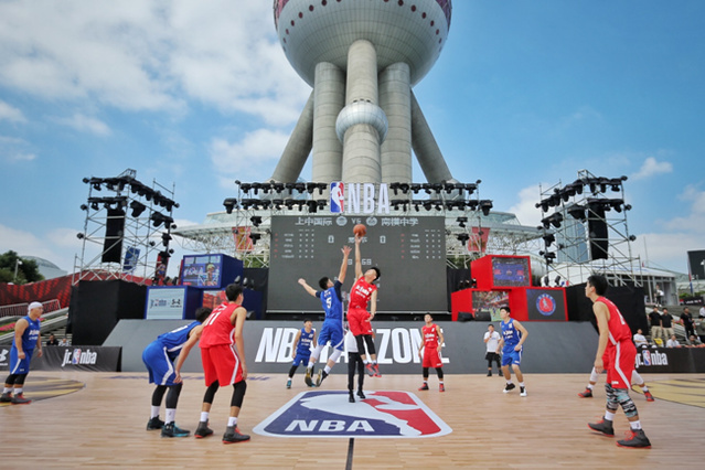 曼城赛季目标直指三冠王（曼城本季剑指三冠王）