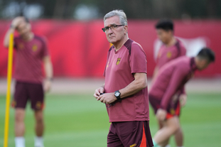 浙江副总：人员进出会第一时间官宣，卡内达作风和硬度需提高（浙江俱乐部副总：人员变动将第一时间官宣，卡内达作风和硬度仍需提升）