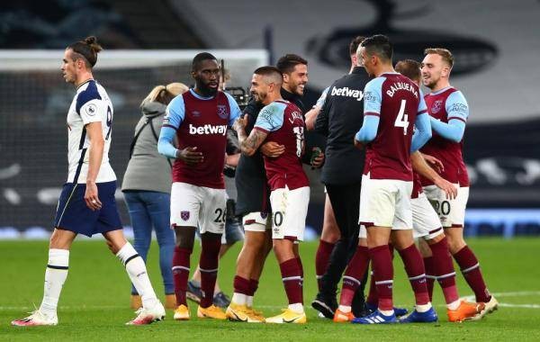 这脚抽射太干脆了（这一脚抽射干净利落）