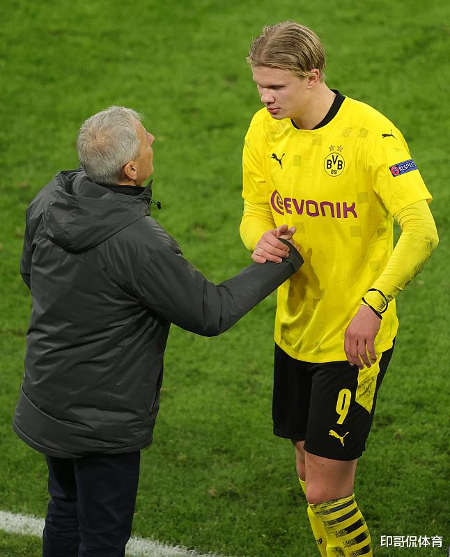 战广岛三箭前路易斯晒照：最后一舞；球员与申花合同月底到期（广岛三箭战前，路易斯晒照称“最后一舞”，与申花合同月底到期）