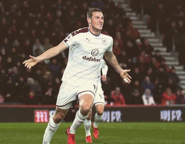 龙塞罗：皇马确实踢得羞耻，但这不能掩盖裁判执法存在偏袒（龙塞罗：皇马踢得确实丢人，但这无法遮掩裁判执法的偏袒）