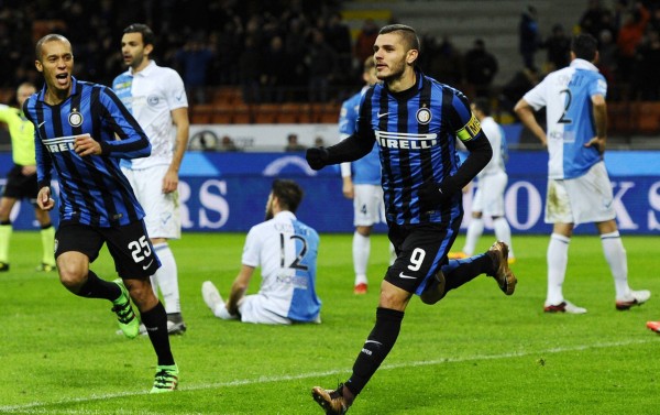 欧冠决赛用球谍照：包含白+深紫，灵感来自举办城市布达佩斯（欧冠决赛用球曝光：白+深紫配色，灵感源于主办城市布达佩斯）