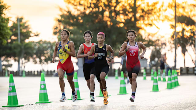 3C：骨上的钢板是我考虑退役原因之一；弗里克说表现好能抽烟（3C坦言骨内钢板让他考虑退役；弗里克：表现好就能抽烟）