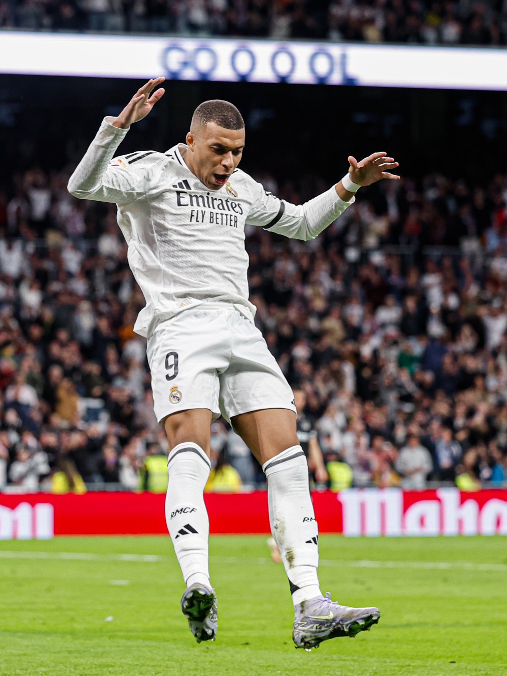 阿邦拉霍：只有曼联给出高额转会费，维拉才会卖沃特金斯（阿邦拉霍：曼联若不出高价，维拉不会出售沃特金斯）