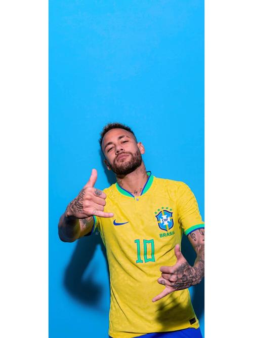 米体：将有一万名左右的那不勒斯球迷远征罗马，警方压力很大（米体：约万名那不勒斯球迷客赴罗马，警方面临巨大压力）